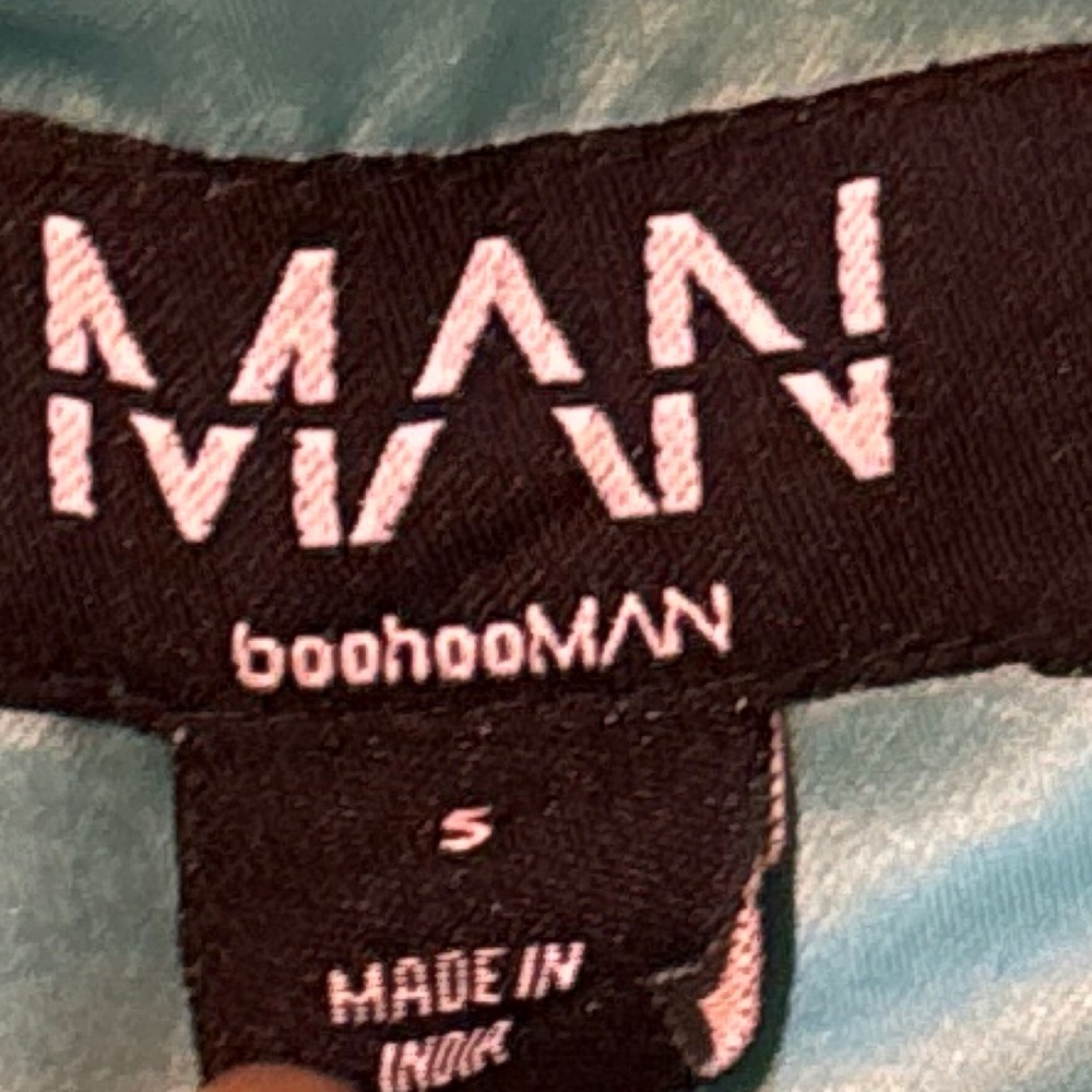 Boohoo Man Long Sleeve Satin Heart Hands Shirt - Picture 14 of 16